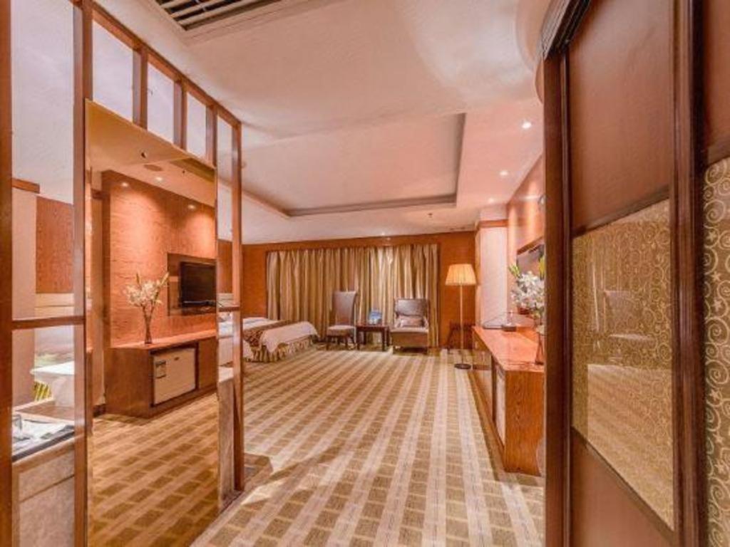 Airport Liwan Hotel Kuangcsou Kültér fotó