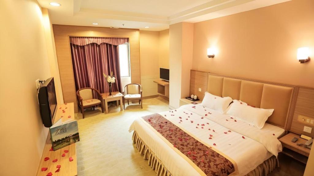 Airport Liwan Hotel Kuangcsou Kültér fotó