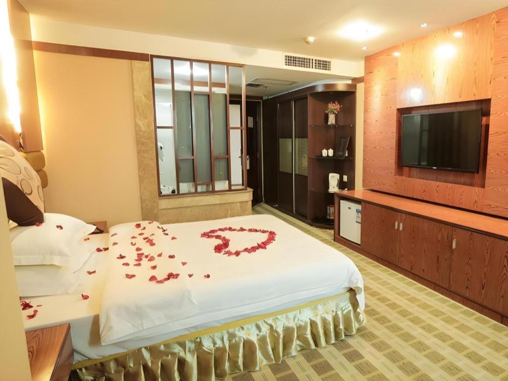 Airport Liwan Hotel Kuangcsou Kültér fotó