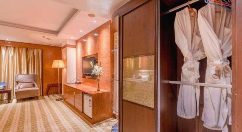 Airport Liwan Hotel Kuangcsou Kültér fotó