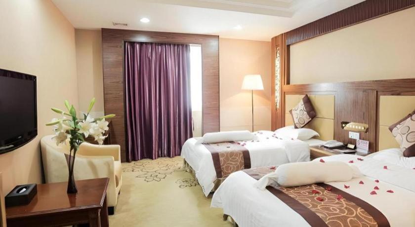 Airport Liwan Hotel Kuangcsou Kültér fotó